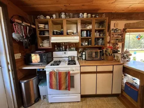 Kitchen - 1175 Us-1, Robbinston, ME 04671 photo 2 of 3