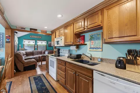 Kitchen - 11 Rose Ln, Ogunquit, ME 03907 photo 1 of 2