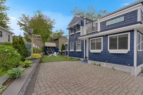 Exterior - 11 Rose Ln, Ogunquit, ME 03907 photo 3 of 10