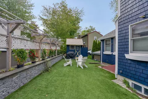 Exterior - 11 Rose Ln, Ogunquit, ME 03907 photo 5 of 10