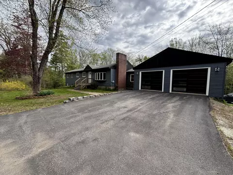 391 Harpswell Neck Rd, Harpswell, ME 04079