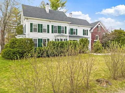 31 Winter St, Waterville, ME 04901