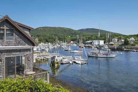 6 Bay Rd, Camden, ME 04843