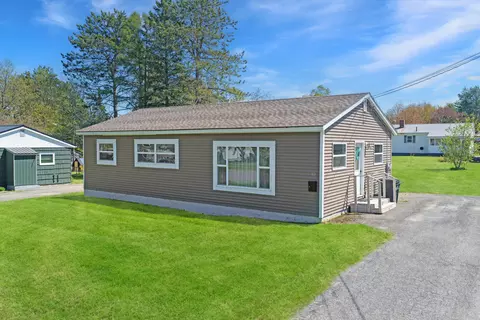 40 Paris Snow Dr, Caribou, ME 04736