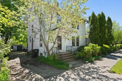 28 William St, Bangor, ME 04401
