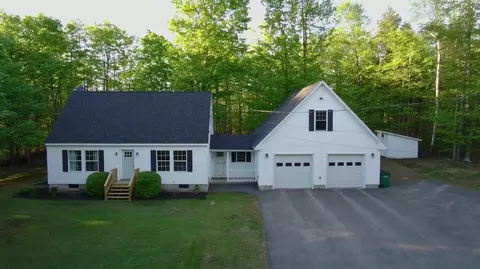 56 Georges Pl, Sangerville, ME 04479
