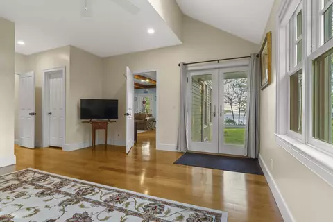 Entry Way - 79 Fort Rd, Edgecomb, ME 04556 photo 6 of 7