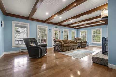 Living - 79 Fort Rd, Edgecomb, ME 04556 photo 2 of 3