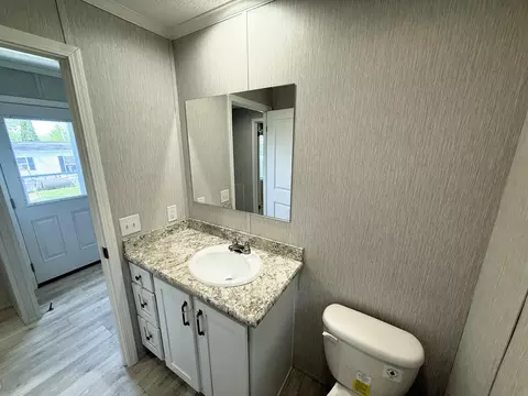 970 Gardiner Rd #3, Wiscasset, ME 04578