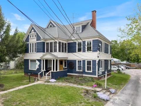 7 Porter St, Paris, ME 04281