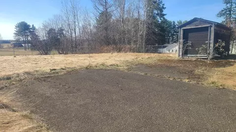 105 Main St, Limestone, ME 04750