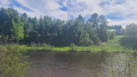 60 Pondview St, Limestone, ME 04750