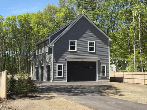 76 Alewive Rd, Kennebunk, ME 04043