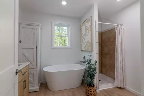 Bath - 1 Winter Dr, Embden, ME 04958 photo 2 of 7