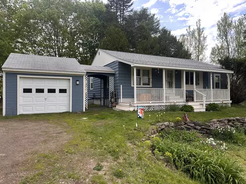 234 Lakeview Dr, China, ME 04358