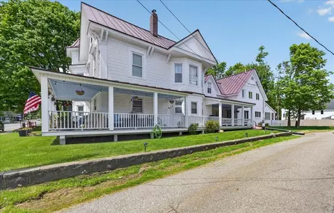 79 Park St, Rockland, ME 04841