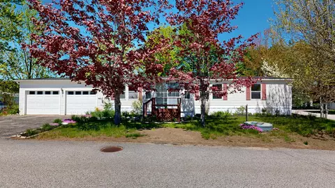 155 Town And Country Dr, Norway, ME 04268