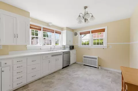 12 Sewall Rd, South Berwick, ME 03908