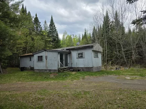 634 B Rd, Houlton, ME 04730