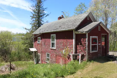 49 Woodbridge Corner Rd, Sherman, ME 04776