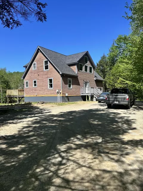 106 Montfort Dr, Strong, ME 04983
