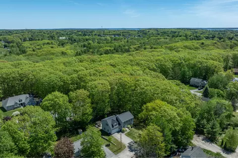 28 Woodbury St, Portland, ME 04103