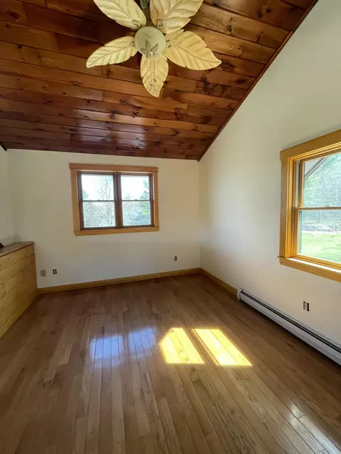 Bedroom - 44 Holmes Ln, Cushing, ME 04563 photo 2 of 2