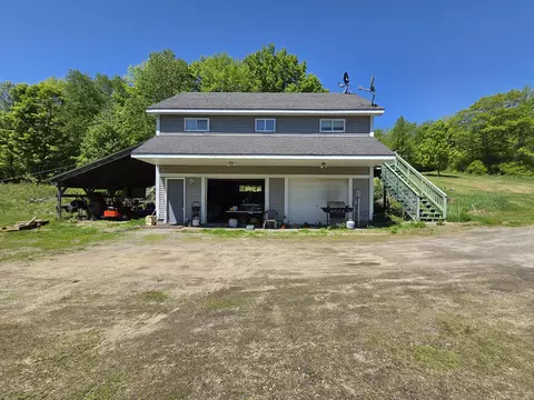 842 Brighton Hill Rd, Minot, ME 04258