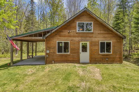 477 Dunbar Hill Rd, Embden, ME 04958