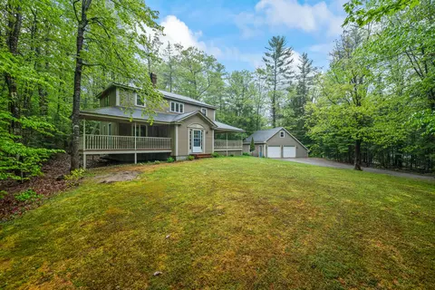 100 Colonial Cir, Harrison, ME 04040