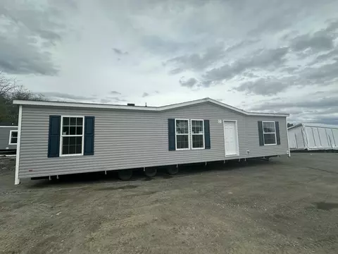 377 Moose Hill Rd, Livermore Falls, ME 04254