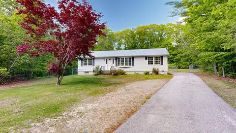 319 Harrison Rd, Naples, ME 04055
