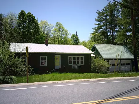 79 Buckfield Rd, Paris, ME 04281