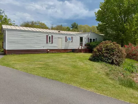 114 S Howe Rd, Whitefield, ME 04353