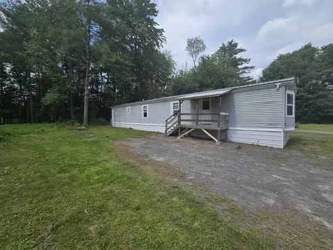 5 Ash St, Milo, ME 04463