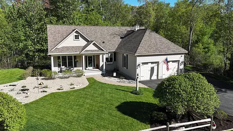 33 Birch Farm Way, Wells, ME 04090