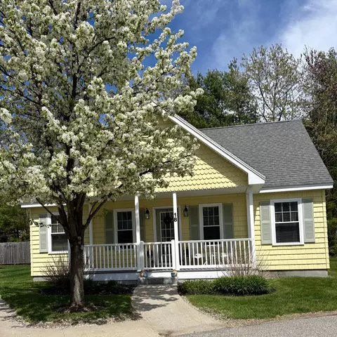 18 Summer Winds Dr #18, Old Orchard Beach, ME 04064