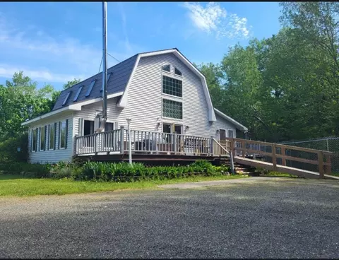 26 Plum Tree Ln, Calais, ME 04619