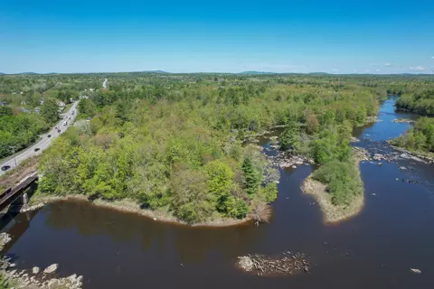 87 Bangor Rd, Ellsworth, ME 04605