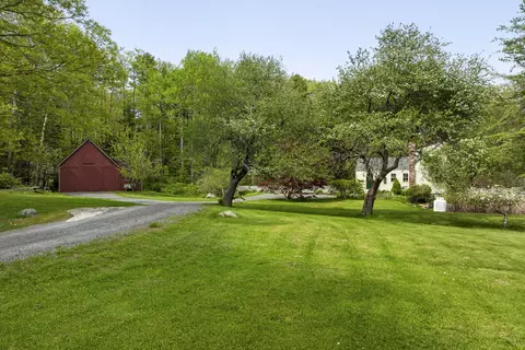 Exterior - 367 E Side Rd, Trevett, ME 04571 photo 3 of 14