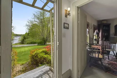 Entry Way - 367 E Side Rd, Trevett, ME 04571 photo 2 of 3