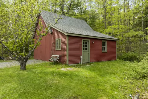 Exterior - 367 E Side Rd, Trevett, ME 04571 photo 10 of 14