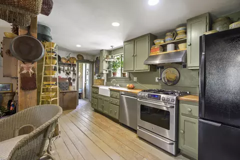 Kitchen - 367 E Side Rd, Trevett, ME 04571 photo 1 of 1