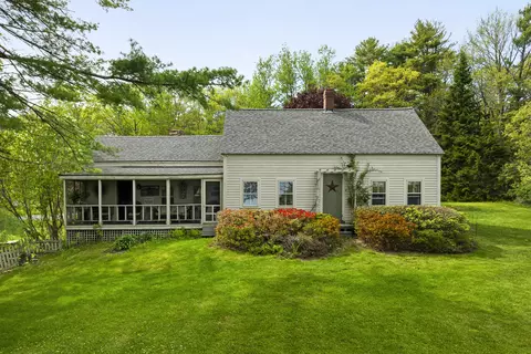 367 E Side Rd, Trevett, ME 04571
