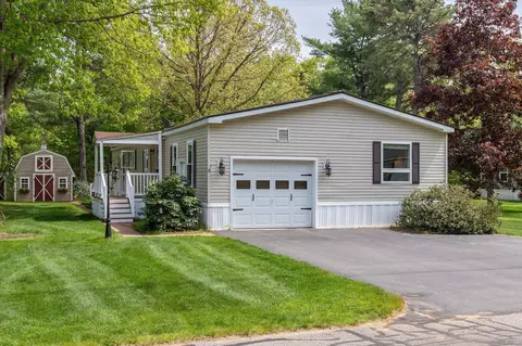 31 Marsh Brook Xing, Sanford, ME 04073
