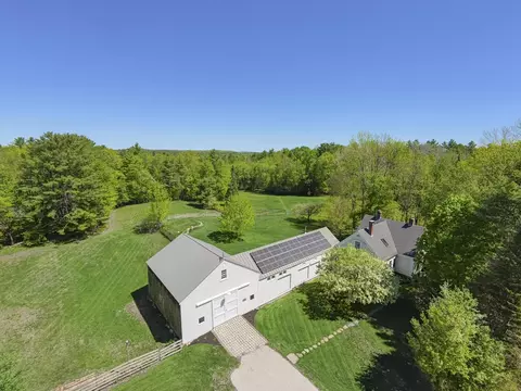 323 Runaround Pond Rd, Durham, ME 04222