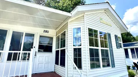 27 Go Camping Way #280, Old Orchard Beach, ME 04064