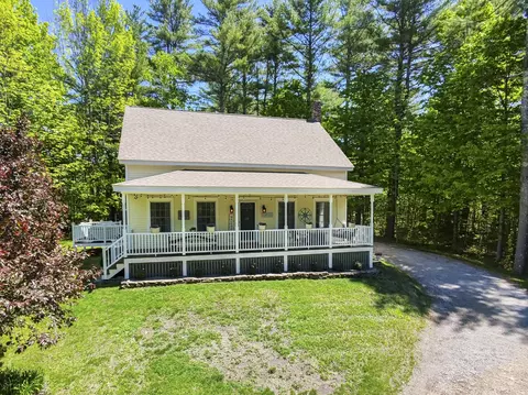 62 Wescott Rd, Gorham, ME 04038