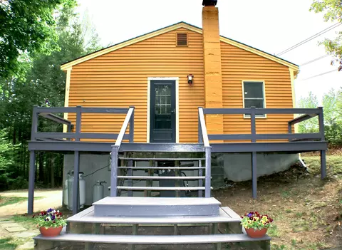 145 Linscott Rd, North Berwick, ME 03906