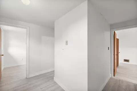 Entry Way - 826 Riverside, Augusta, ME 04330 photo 3 of 3